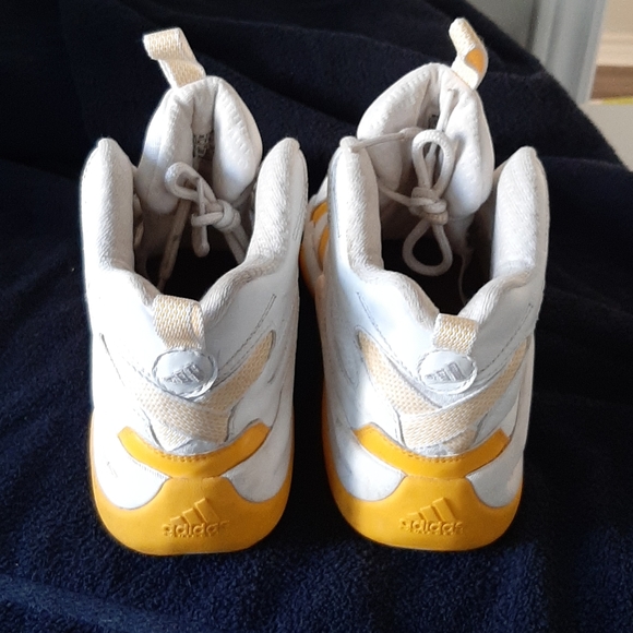 Adidas running shoes - Picture 3 of 4